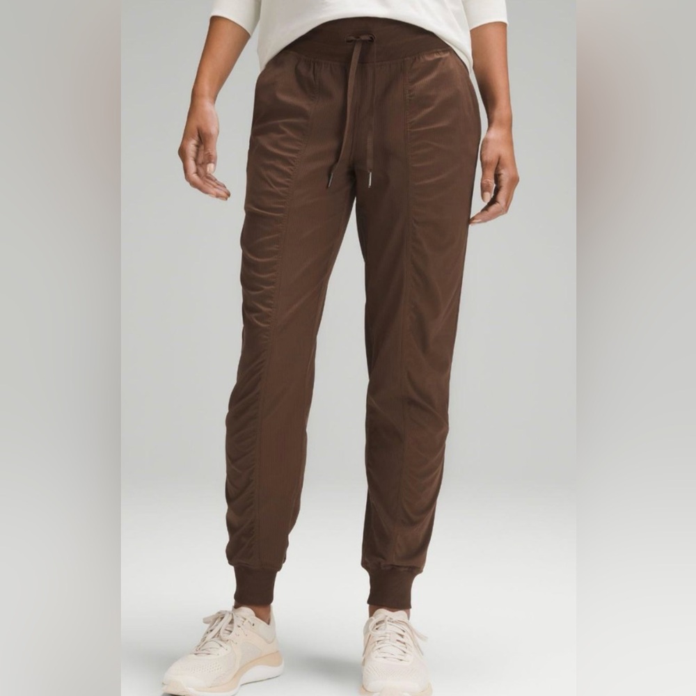 Lululemon Dance Studio Mid Rise Joggers Java Brown 6 EUC